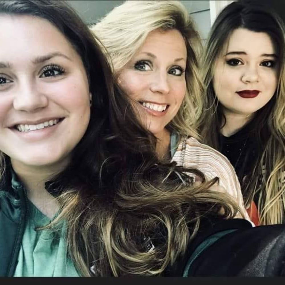 Meet your Posher, Suzanne